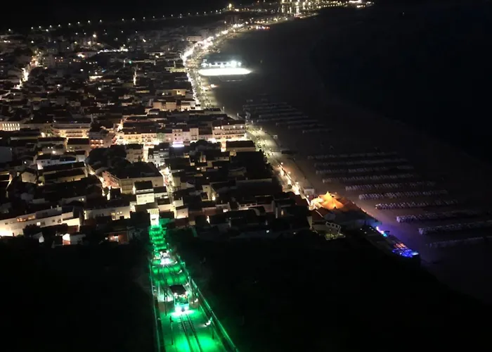 Casa Batel A 100m Da 펜션 나자레